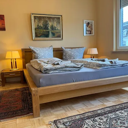 Vintage Design In Altstadtnaehe Lägenhet